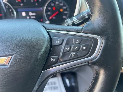 Used 2023 Chevrolet Equinox Premier AWD/4WD image 28
