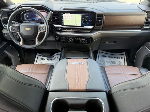 Used 2024 Chevrolet Silverado 2500 High Country w/ Technology Package image 14