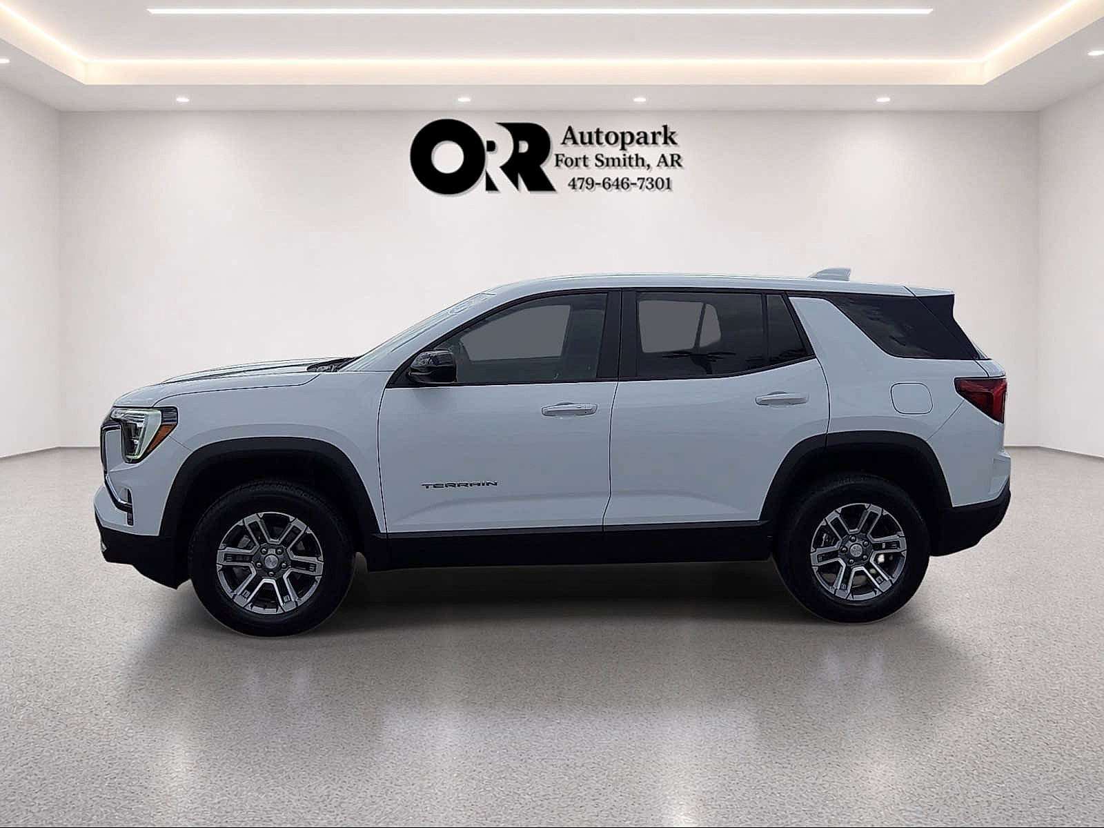 Used 2026 GMC Terrain Elevation FWD image 3