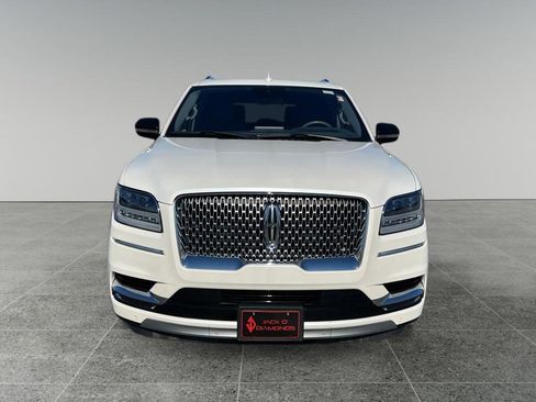 Used 2019 Lincoln Navigator Reserve image 2