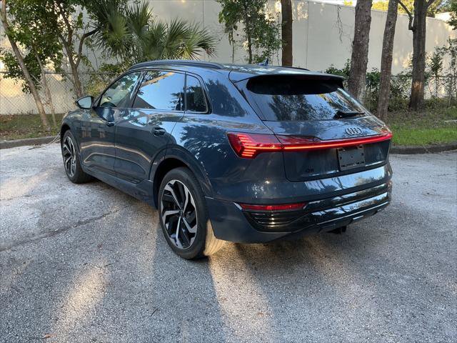 Used 2024 Audi Q8 e-tron Premium Plus w/ Premium Plus Package AWD/4WD image 3