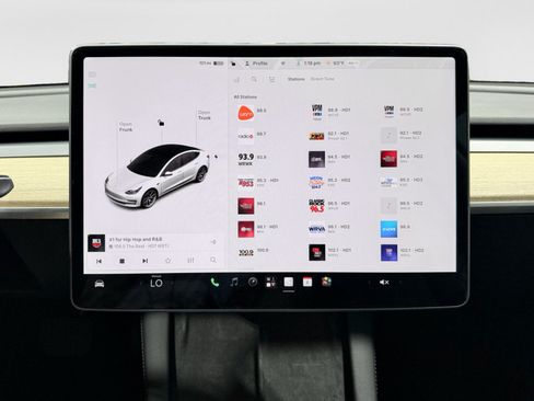 Used 2022 Tesla Model 3 Long Range AWD/4WD image 9