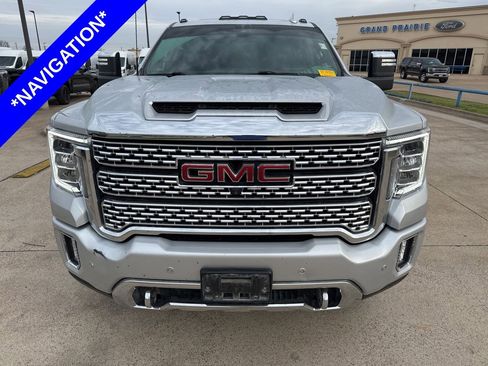 Used 2022 GMC Sierra 2500 Denali w/ Denali Ultimate Package image 2