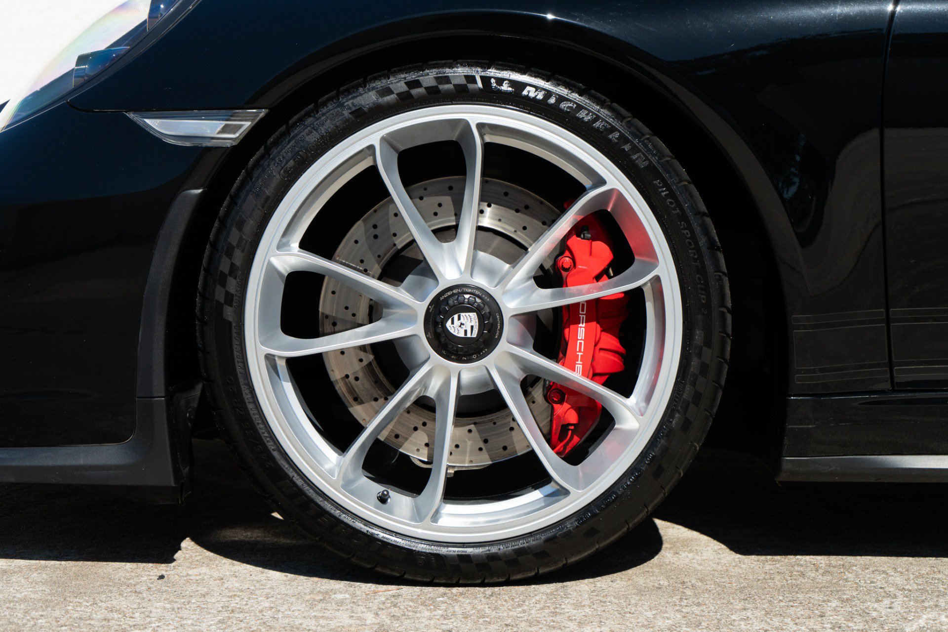 Used 2018 Porsche 911 GT3 RWD image 38