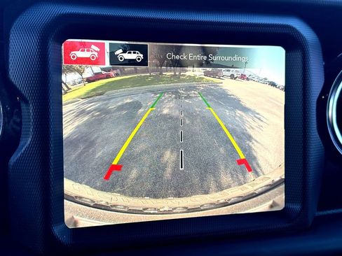 Used 2021 Jeep Wrangler Unlimited Rubicon image 25