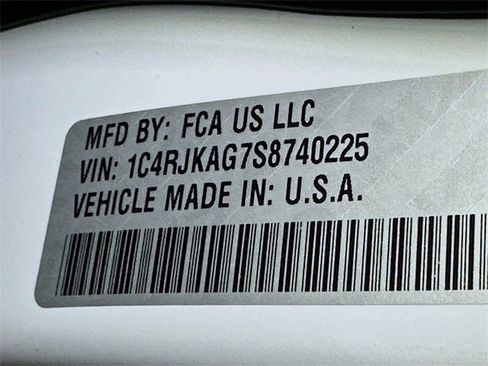 New 2025 Jeep Grand Cherokee L Altitude image 17