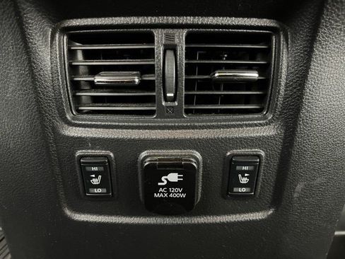 Used 2018 Nissan Titan Platinum Reserve RWD image 40