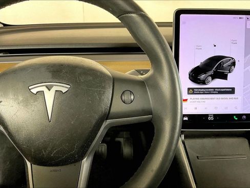 Used 2018 Tesla Model 3 Mid Range RWD image 19