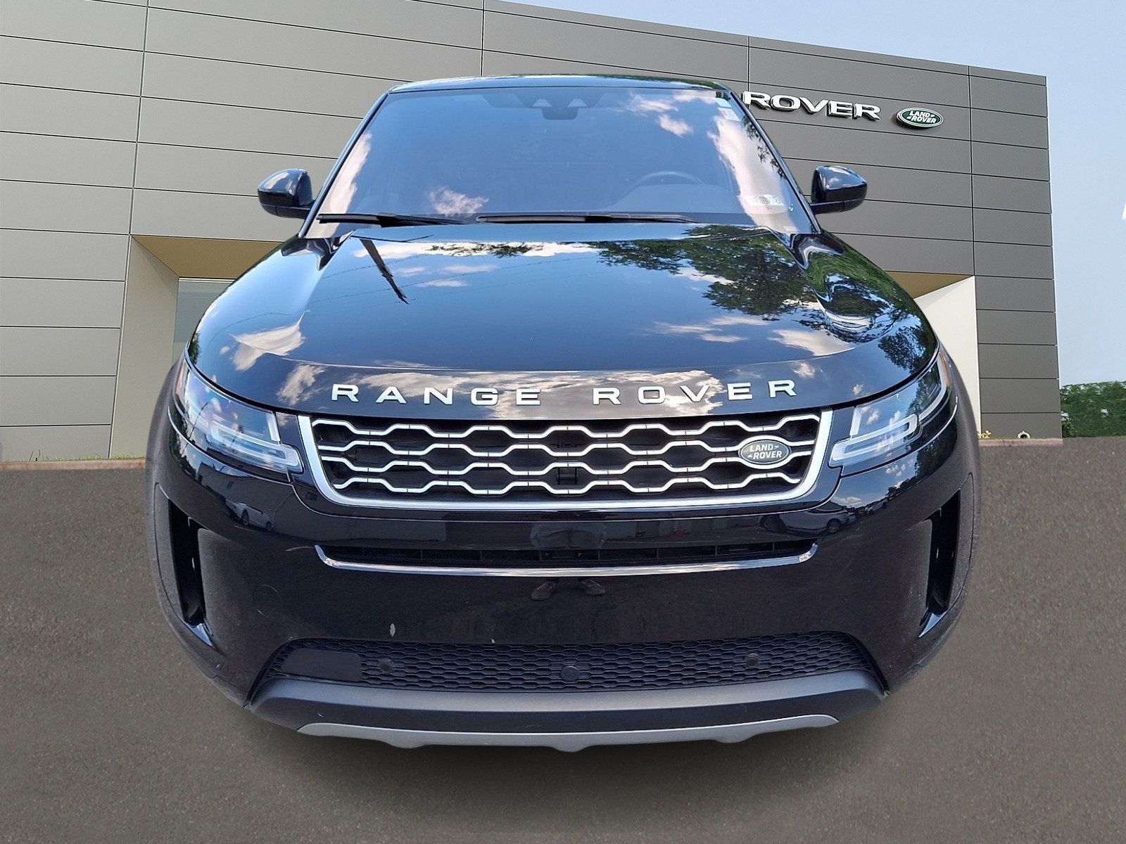 Used 2020 Land Rover Range Rover Evoque SE AWD/4WD image 8