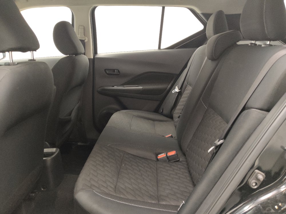 Used 2021 Nissan Kicks S FWD image 18