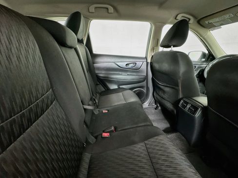 Used 2017 Nissan Rogue S FWD image 24