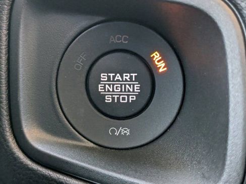 New 2025 Jeep Gladiator Willys image 39