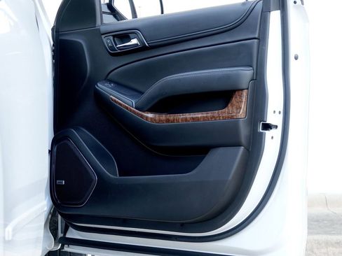 Used 2016 Chevrolet Tahoe LTZ image 39