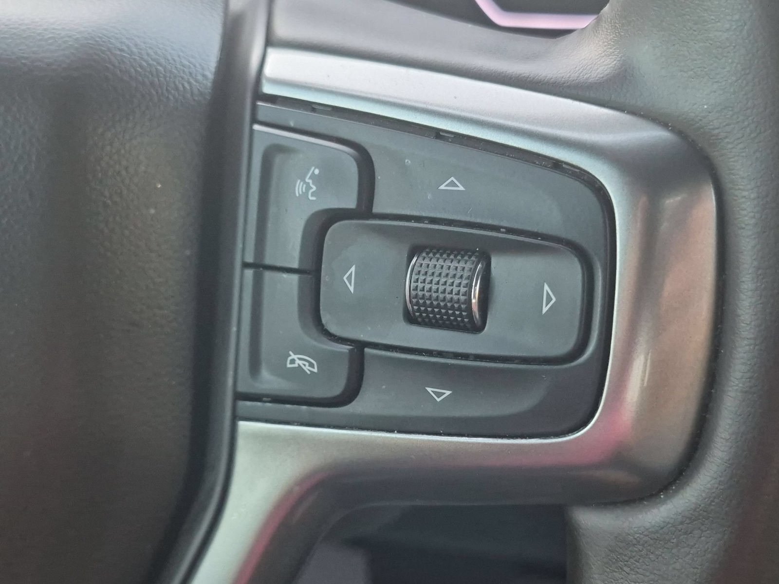 Used 2023 Chevrolet Silverado 2500 LTZ w/ LTZ Convenience Package AWD/4WD image 14