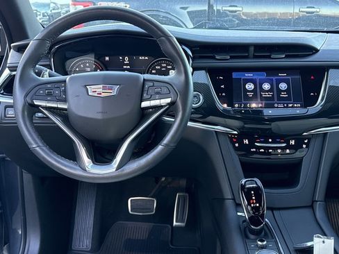 Used 2021 Cadillac XT6 Sport image 8