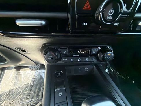 New 2026 Nissan Kicks SV w/ Charging Package FWD image 18