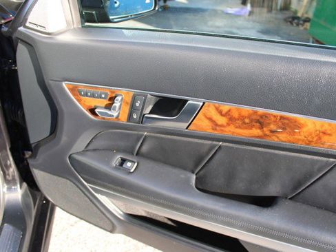 Used 2016 Mercedes-Benz E 400 Cabriolet image 11