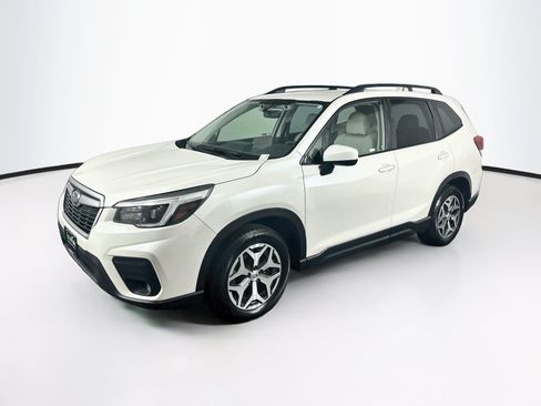 Used 2021 Subaru Forester Premium w/ Popular Package #1 AWD/4WD image 3