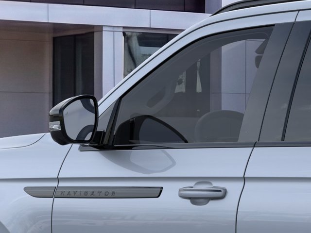 New 2026 Lincoln Navigator Reserve w/ Jet Appearance Package AWD/4WD image 20