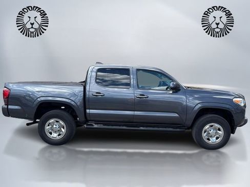 Used 2020 Toyota Tacoma SR AWD/4WD image 4