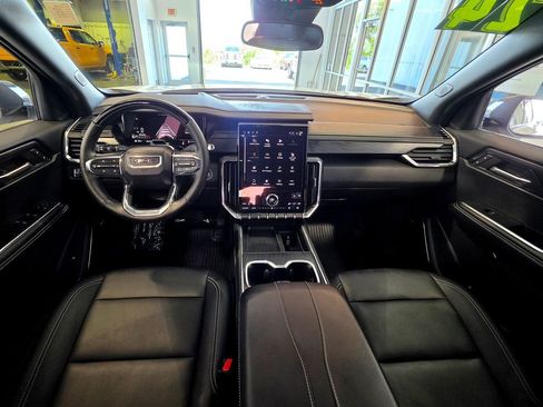 Used 2024 GMC Acadia Elevation w/ Super Cruise Package AWD/4WD image 17