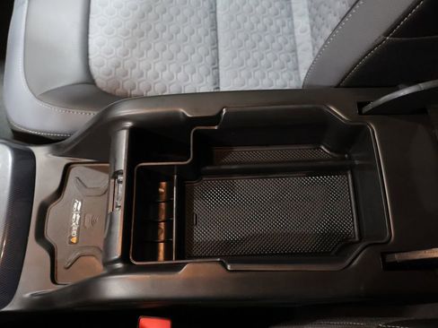 Used 2022 Chevrolet Colorado Z71 image 33