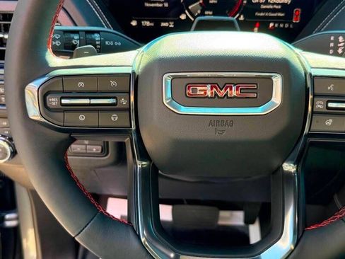 Used 2025 GMC Yukon AT4 Ultimate w/ LPO, Floor Liner Package AWD/4WD image 26