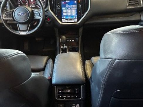 Used 2023 Subaru Ascent Touring AWD/4WD image 31