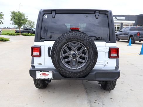New 2026 Jeep Wrangler Unlimited Sport AWD/4WD image 21