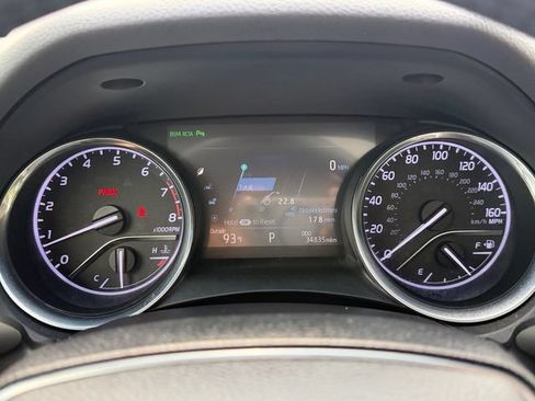 Used 2018 Toyota Camry XLE FWD image 21