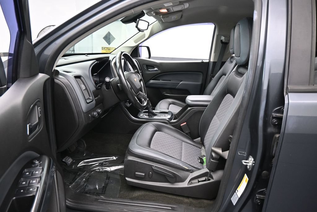 Used 2017 Chevrolet Colorado Z71 AWD/4WD image 10