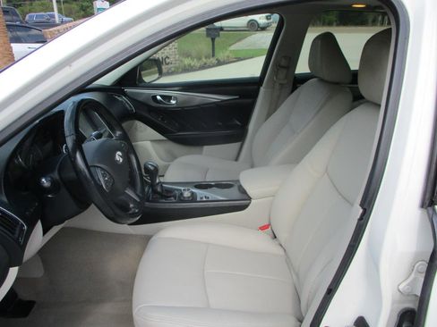 Used 2014 INFINITI Q50 Premium w/ Moonroof Package image 14