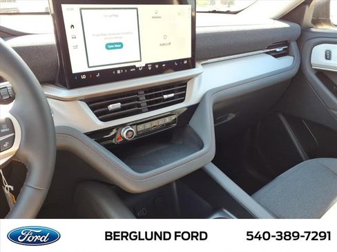 New 2026 Ford Explorer Active AWD/4WD image 21