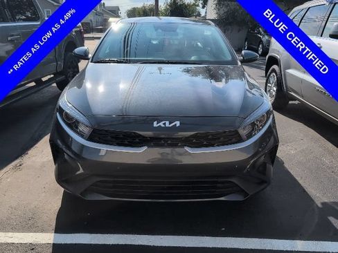 Used 2024 Kia Forte LXS w/ LXS Technology Package FWD image 2