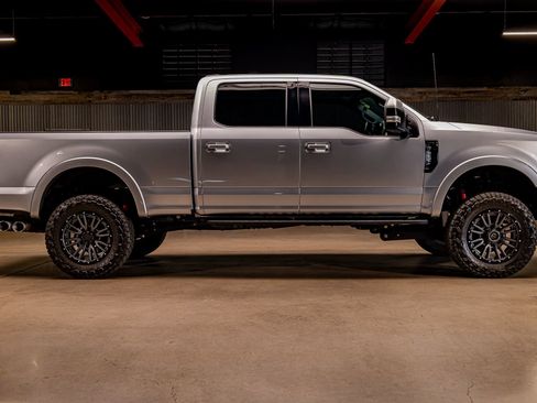 Used 2022 Ford F250 Lariat w/ Tremor Off-Road Package image 10