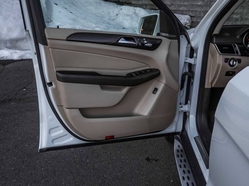 Used 2017 Mercedes-Benz GLE 350 4MATIC image 22