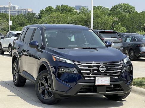 New 2026 Nissan Rogue SV FWD image 2