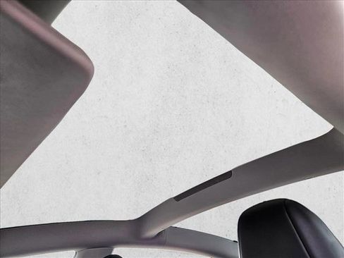 Used 2024 Tesla Model 3 RWD image 16