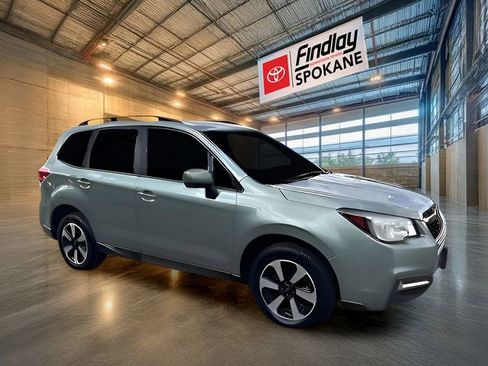 Used 2017 Subaru Forester 2.5i Premium w/ All-Weather Package AWD/4WD image 2
