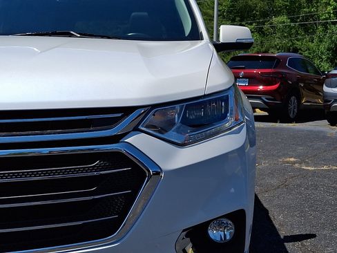 Used 2021 Chevrolet Traverse Premier AWD/4WD image 10