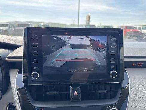 Used 2020 Toyota Corolla LE w/ LE Premium Package image 17