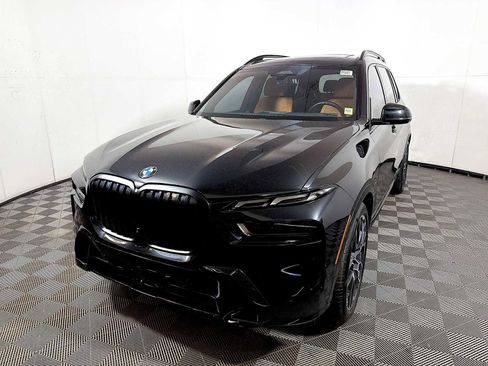 Used 2023 BMW X7 xDrive40i w/ M Sport Package AWD/4WD image 3