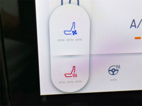 Certified 2022 Ford Expedition Platinum image 23