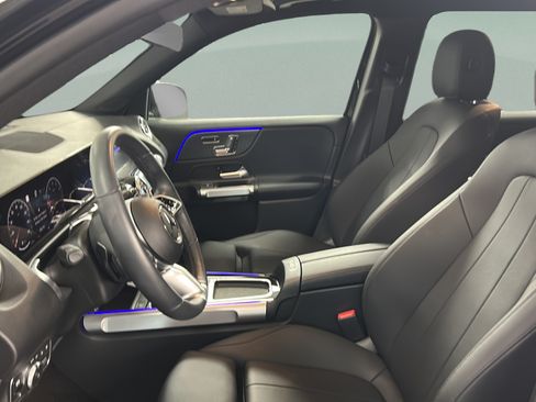Used 2024 Mercedes-Benz GLB 250 image 9