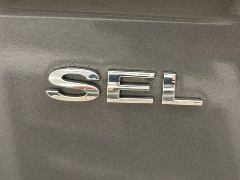 Used 2012 Ford Fusion SEL image 42