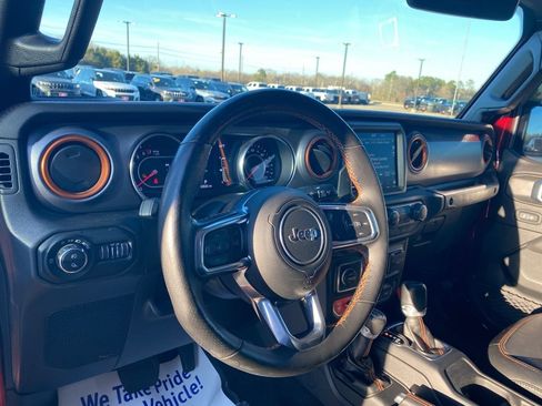 Used 2021 Jeep Gladiator Mojave image 13