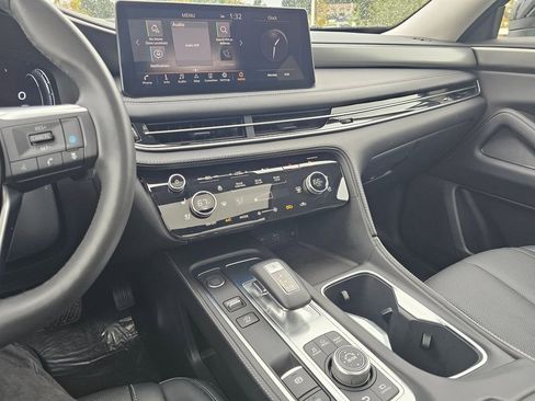 Certified 2024 INFINITI QX60 Luxe w/ Cargo Package image 32