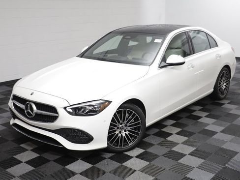 Used 2023 Mercedes-Benz C 300 4MATIC Sedan image 2