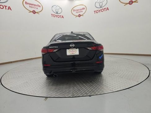 Used 2024 Nissan Sentra SR w/ SR Premium Package FWD image 7