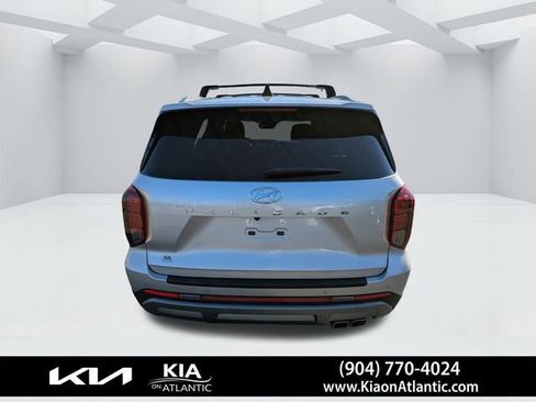 Used 2024 Hyundai Palisade Limited image 4